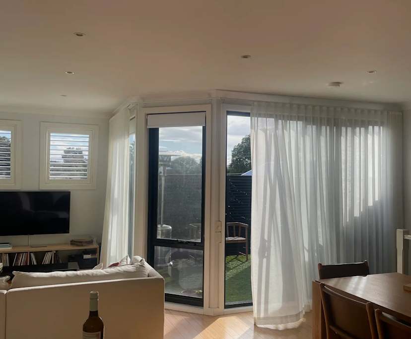 Unfurnished room in a flatshare