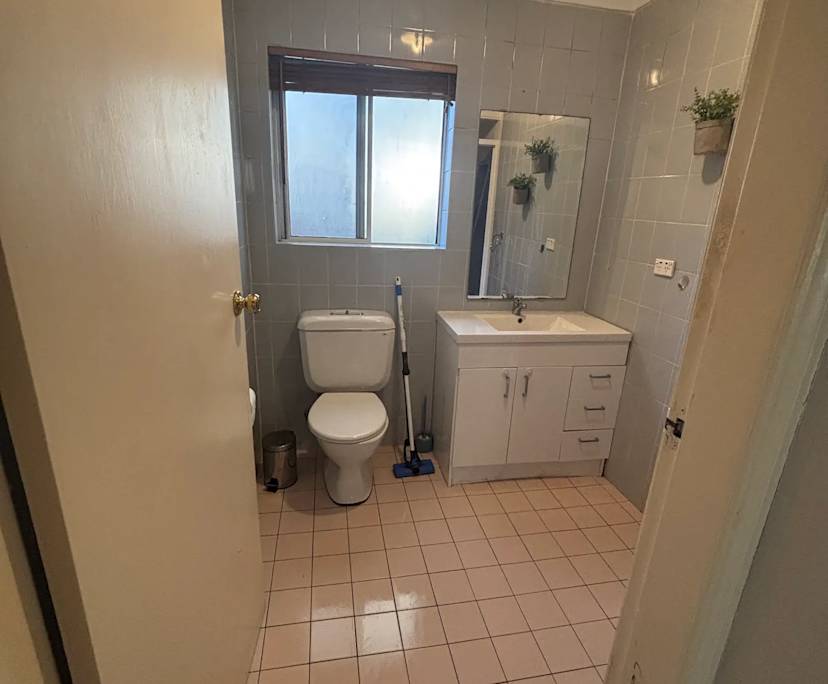 Furnished room with own bathroom
