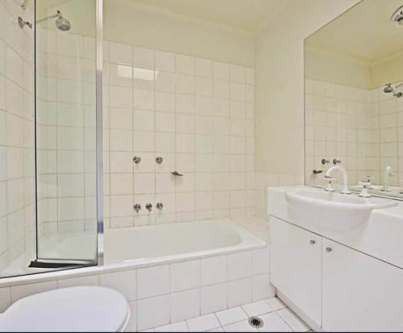 Furnished room with ensuite in a share house