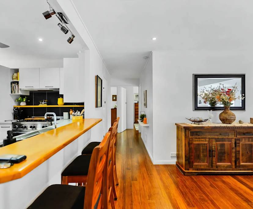 Whole property with 3 rooms for rent