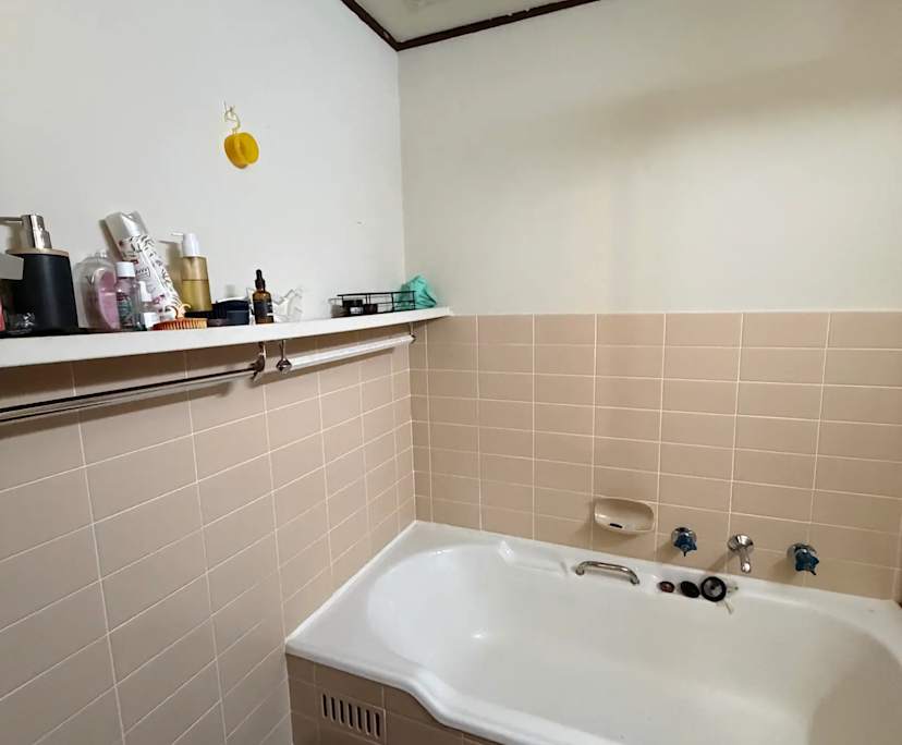 $275, Share-house, 2 bathrooms, Tennyson SA 5022