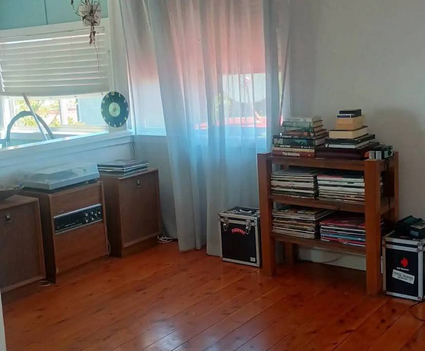 $210, Share-house, 4 bathrooms, Lake Heights NSW 2502