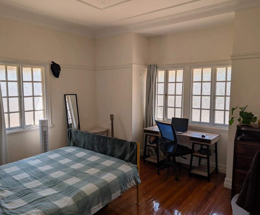 Furnished room in a share house
