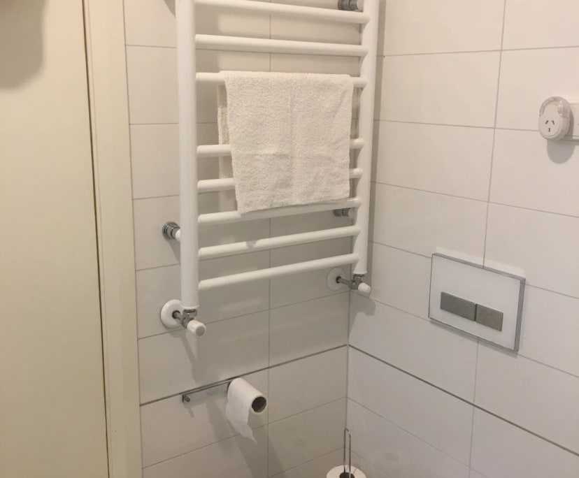 $300, Share-house, 5 bathrooms, Malvern East VIC 3145