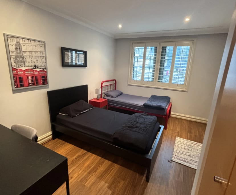 Furnished room in a flatshare