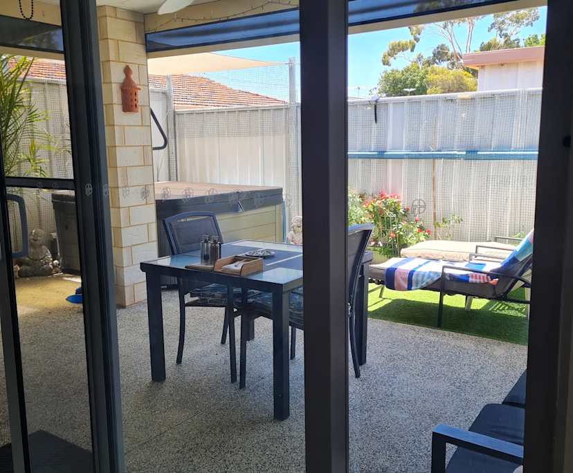 $350, Share-house, 3 bathrooms, Spearwood WA 6163