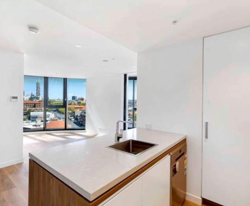 $750, Whole-property, 2 bathrooms, Fortitude Valley QLD 4006