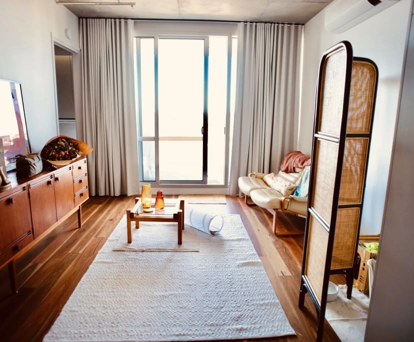 Unfurnished room in a flatshare