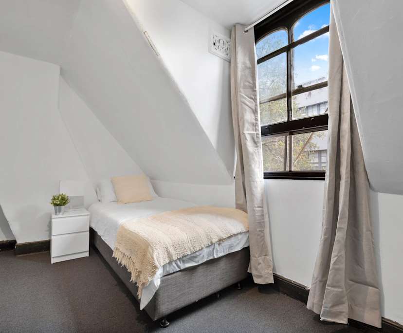 $330, Share-house, 6 bathrooms, Surry Hills NSW 2010