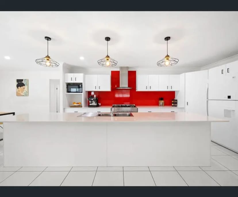 Whole property with 5 rooms for rent