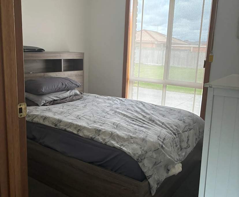 Furnished room in a flatshare