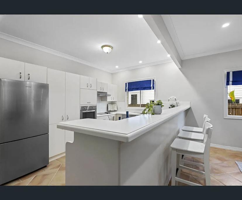 $320, Share-house, 4 bathrooms, Hendra QLD 4011