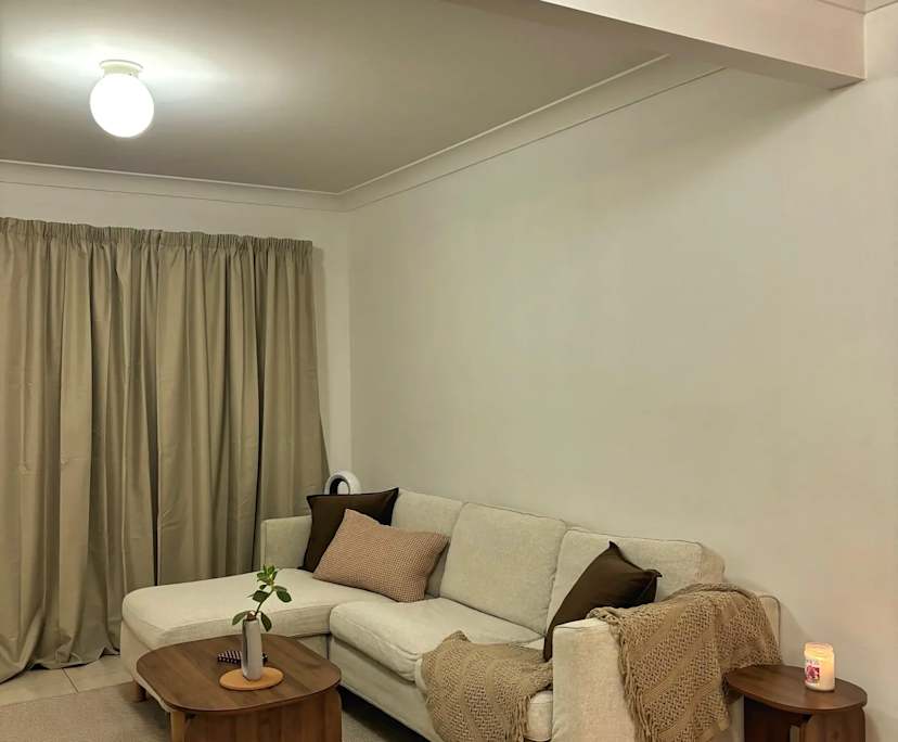 Room in a share house