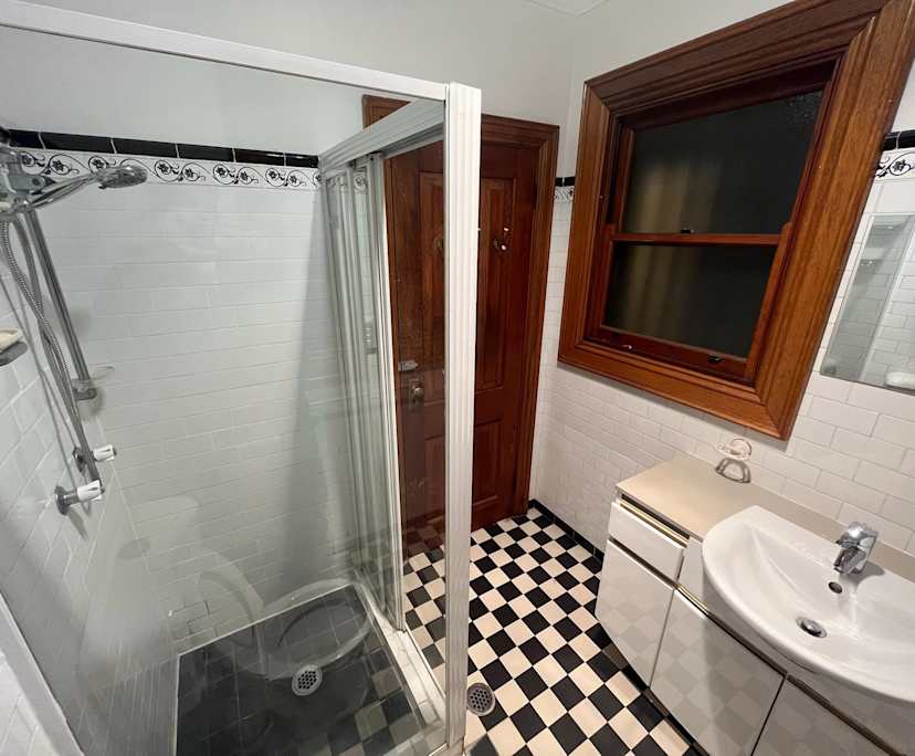 $380, Share-house, 4 bathrooms, Chippendale NSW 2008