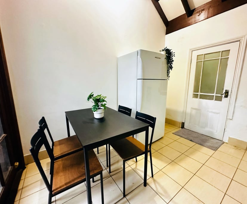 $320, Flatshare, 6 bathrooms, Surry Hills NSW 2010
