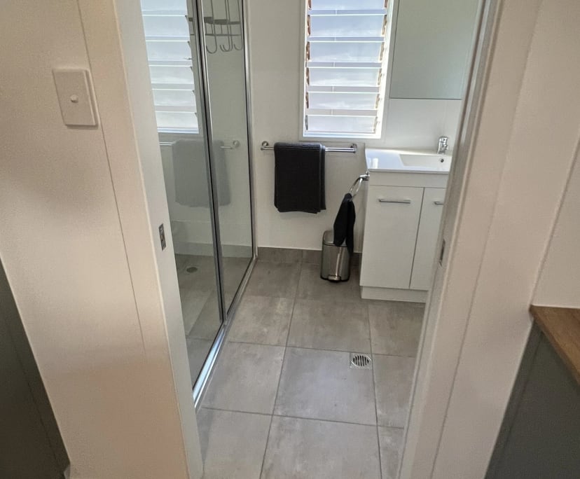 $300, Share-house, 3 bathrooms, Parramatta Park QLD 4870