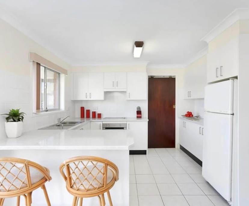 $300, Share-house, 3 bathrooms, Mermaid Waters QLD 4218