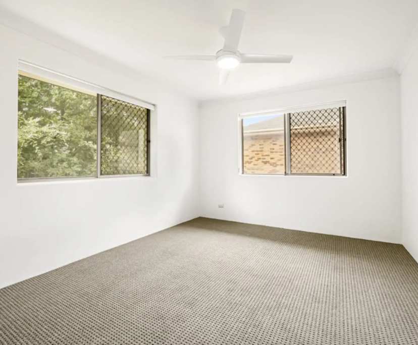 $300, Flatshare, 2 bathrooms, Clayfield QLD 4011