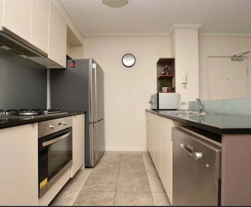 Furnished room with ensuite in a flatshare