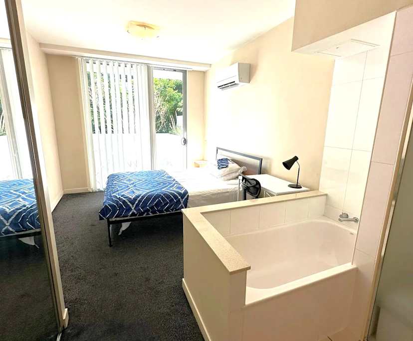 $475, Flatshare, 3 bathrooms, Brisbane City QLD 4000