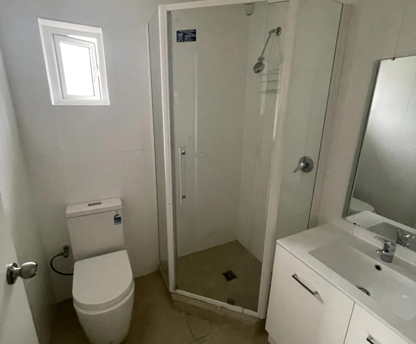 $300, Share-house, 6 bathrooms, Alexandra Headland QLD 4572