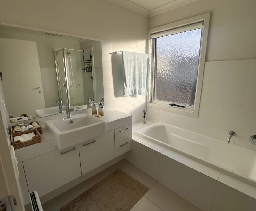 $300, Share-house, 2 bathrooms, Heidelberg Heights VIC 3081