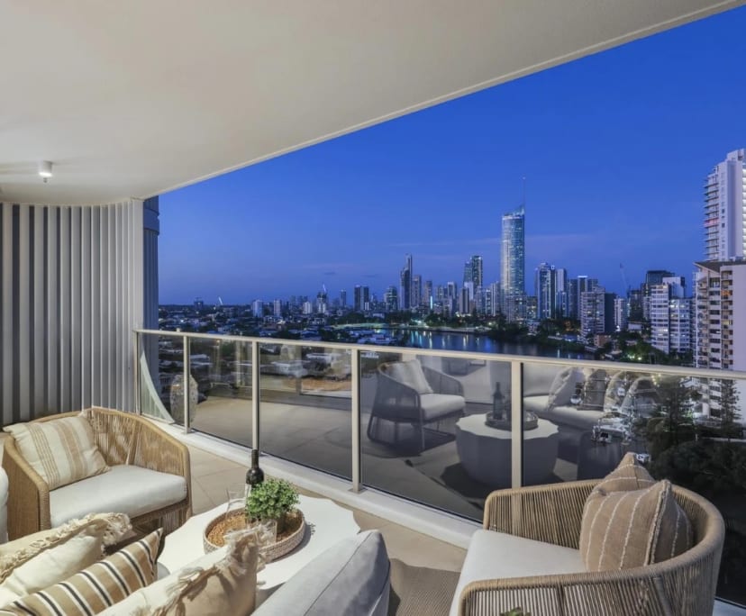 Furnished room in a flatshare