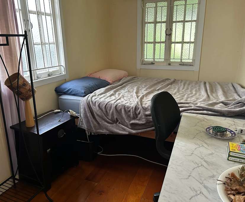 Furnished room with own bathroom