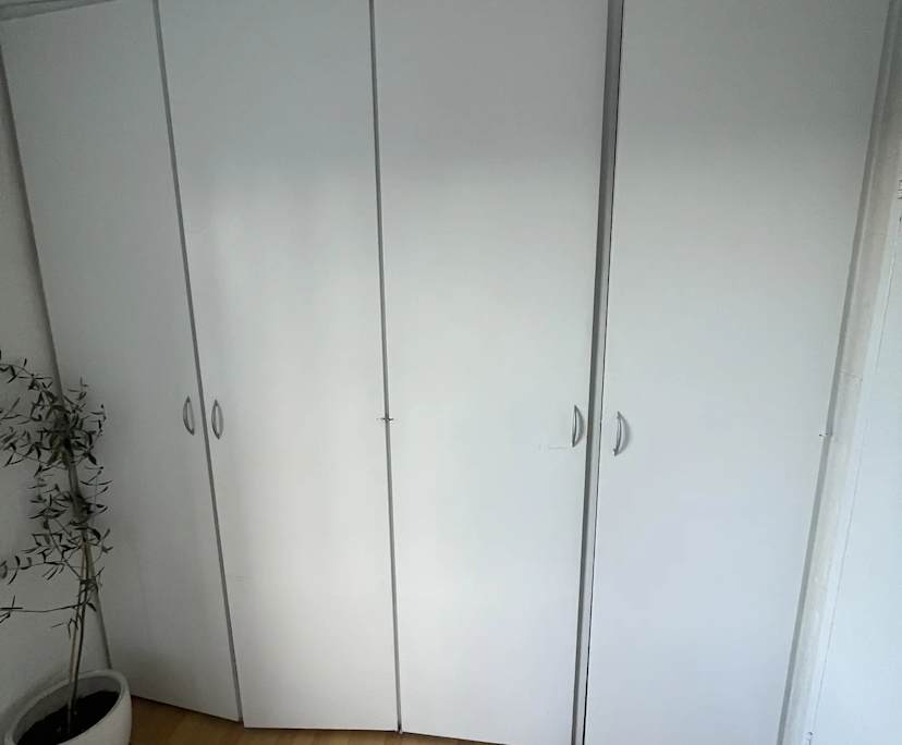 Furnished room in a flatshare
