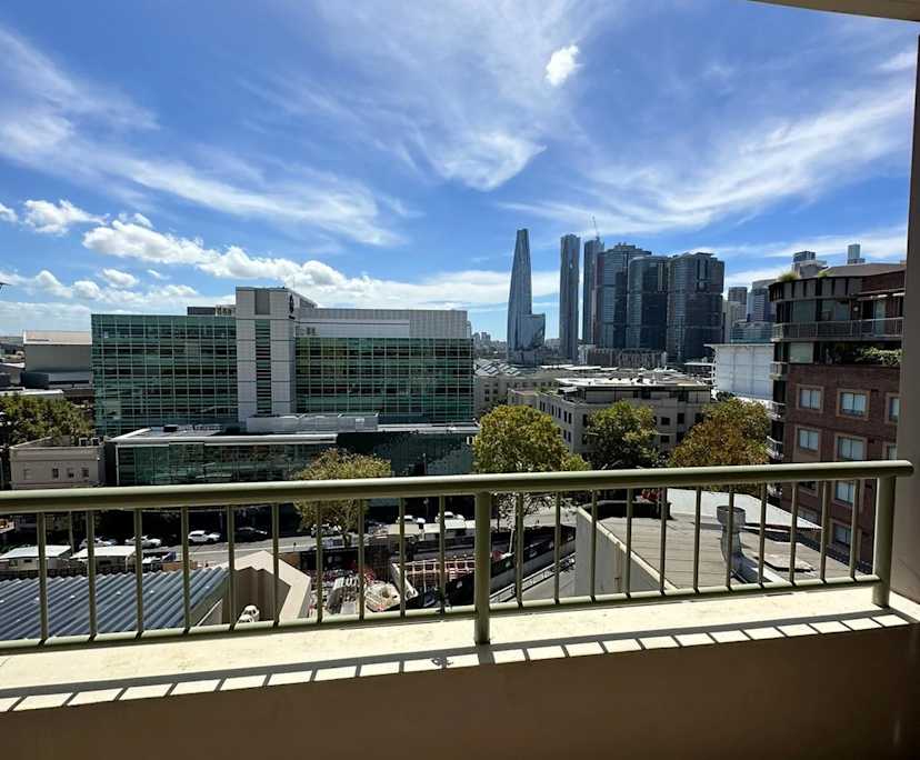 Furnished room with ensuite in a flatshare