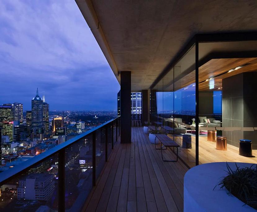 Furnished room in a flatshare