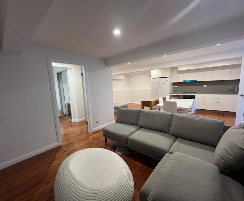Whole property with 2 rooms for rent