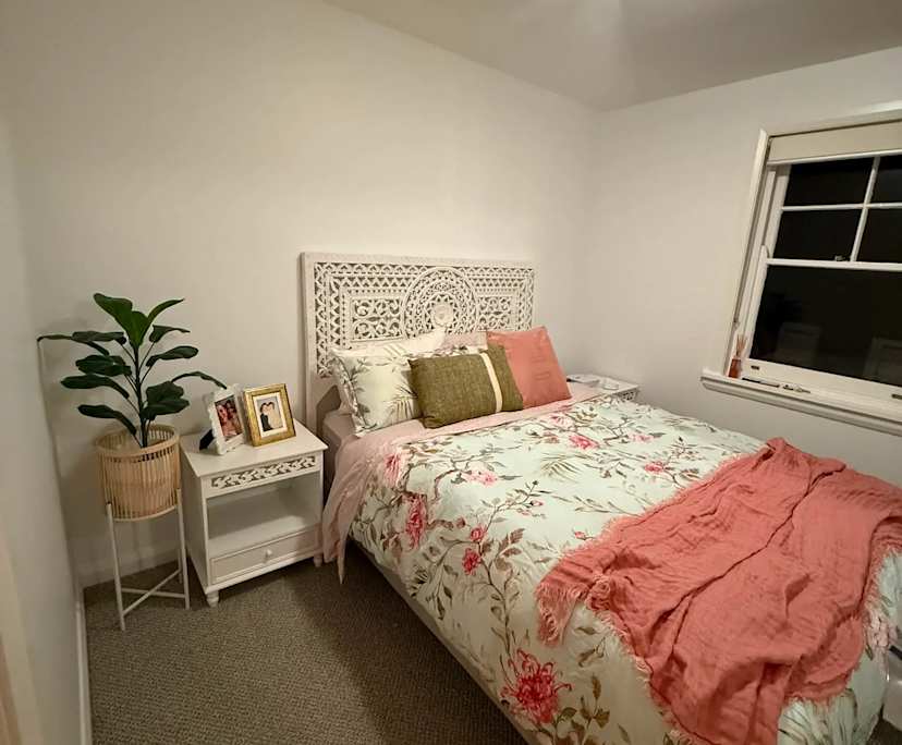 Unfurnished room with own bathroom