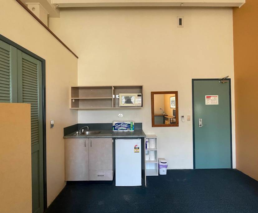 Furnished room studio flat for rent