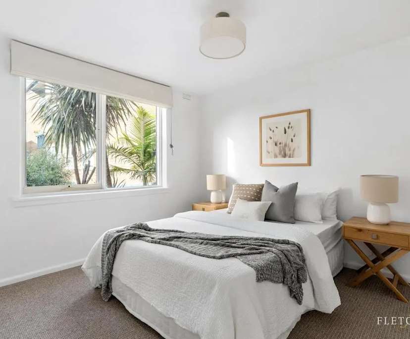 Whole property with 2 rooms for rent