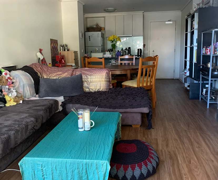 Furnished room in a flatshare