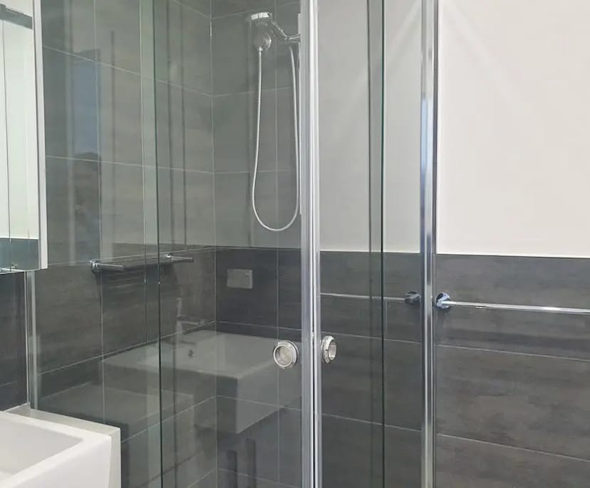 $390, Flatshare, 2 bathrooms, Oakleigh VIC 3166