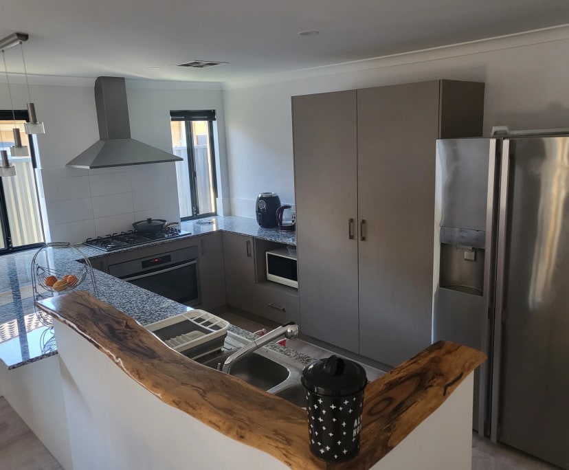 $300-350, Share-house, 2 rooms, Pearsall WA 6065, Pearsall WA 6065