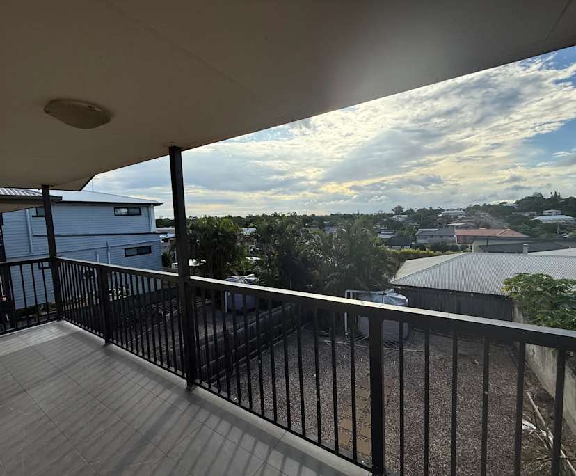$290, Flatshare, 2 bathrooms, Coopers Plains QLD 4108