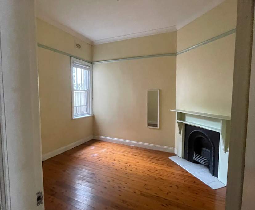 Unfurnished room in a share house