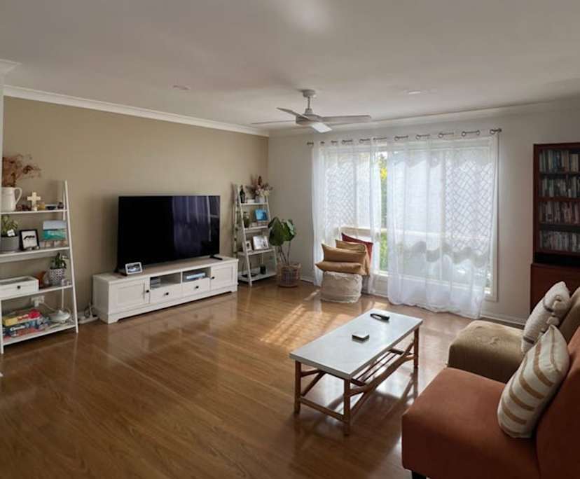 Room in a share house