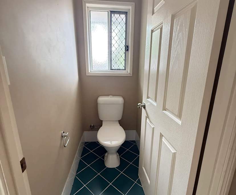 $240-350, Share-house, 4 rooms, Eight Mile Plains QLD 4113, Eight Mile Plains QLD 4113