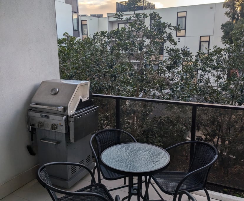 $300, Flatshare, 2 bathrooms, Kensington VIC 3031