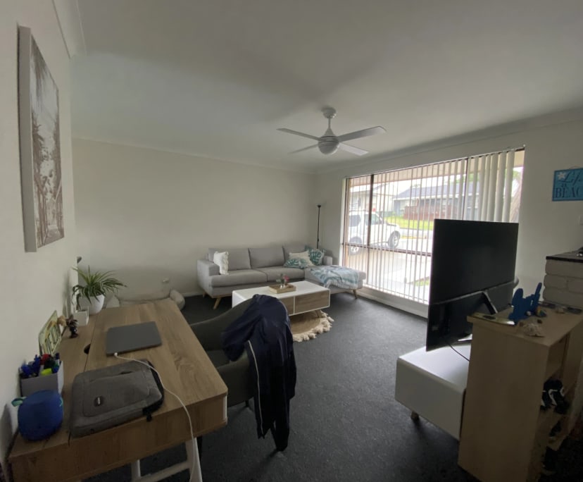 Furnished room in a share house
