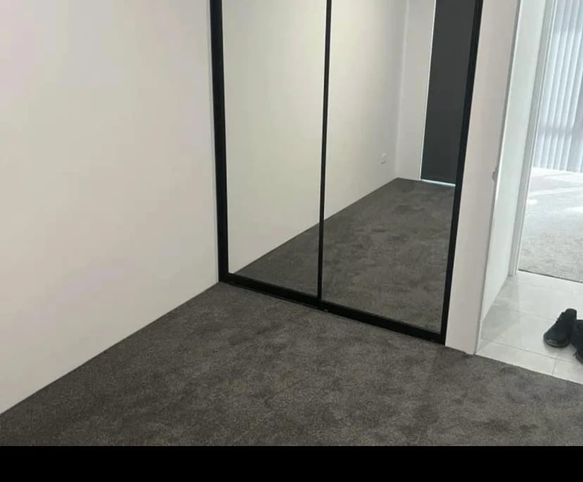 Unfurnished room in a share house