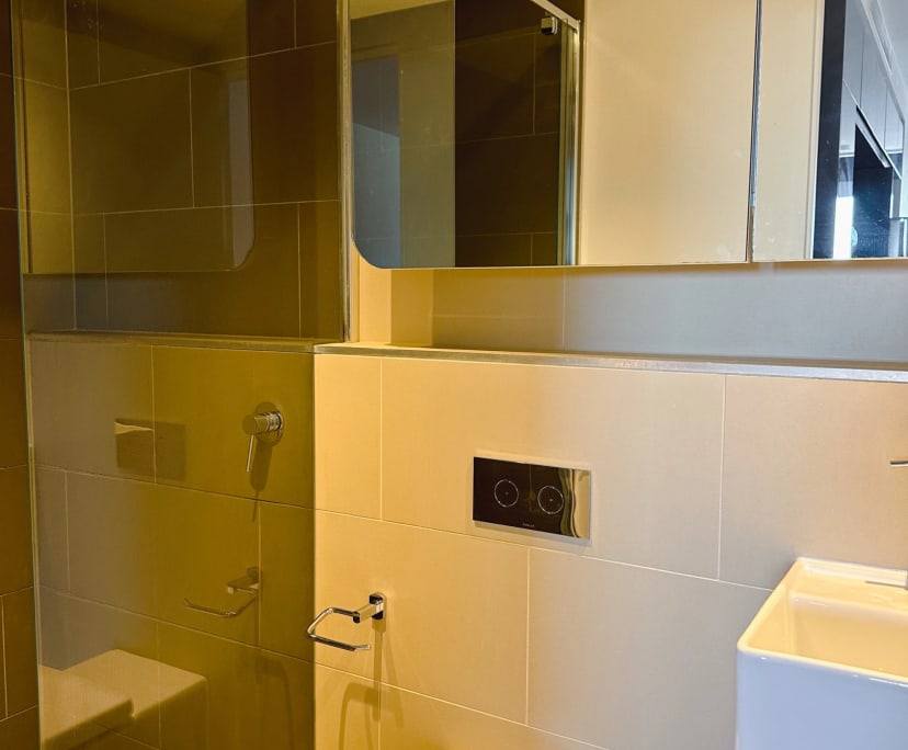 Room for Rent in Carlton, Melbourne 450, Furnishe...