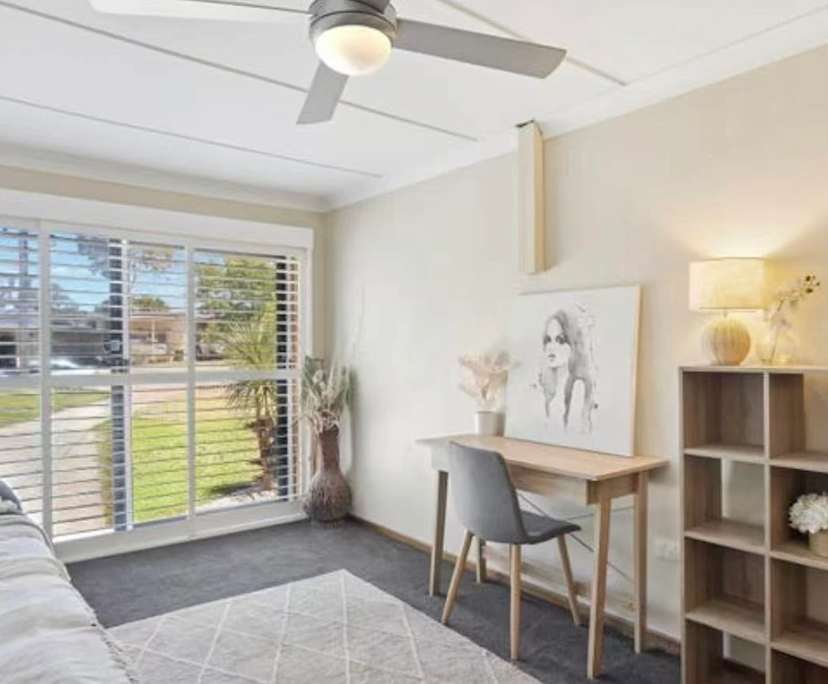 Room in a share house