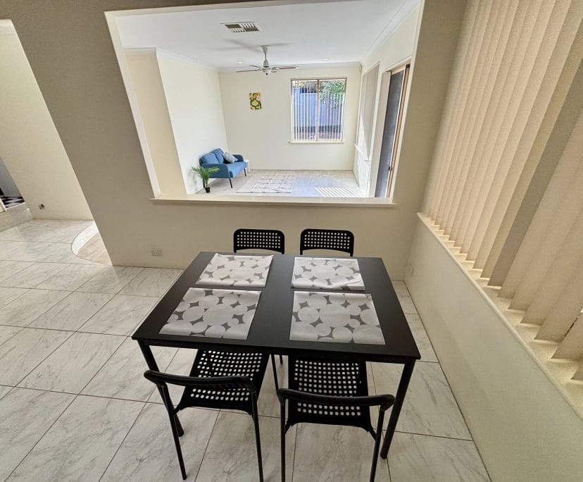 Room for Rent in Booragoon, Perth 315, Furnished,...