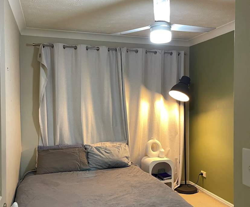 Unfurnished room in a flatshare