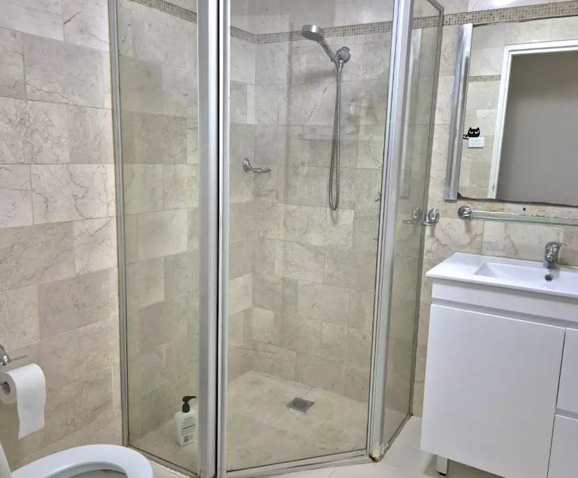 $210, Flatshare, 2 bathrooms, Homebush West NSW 2140